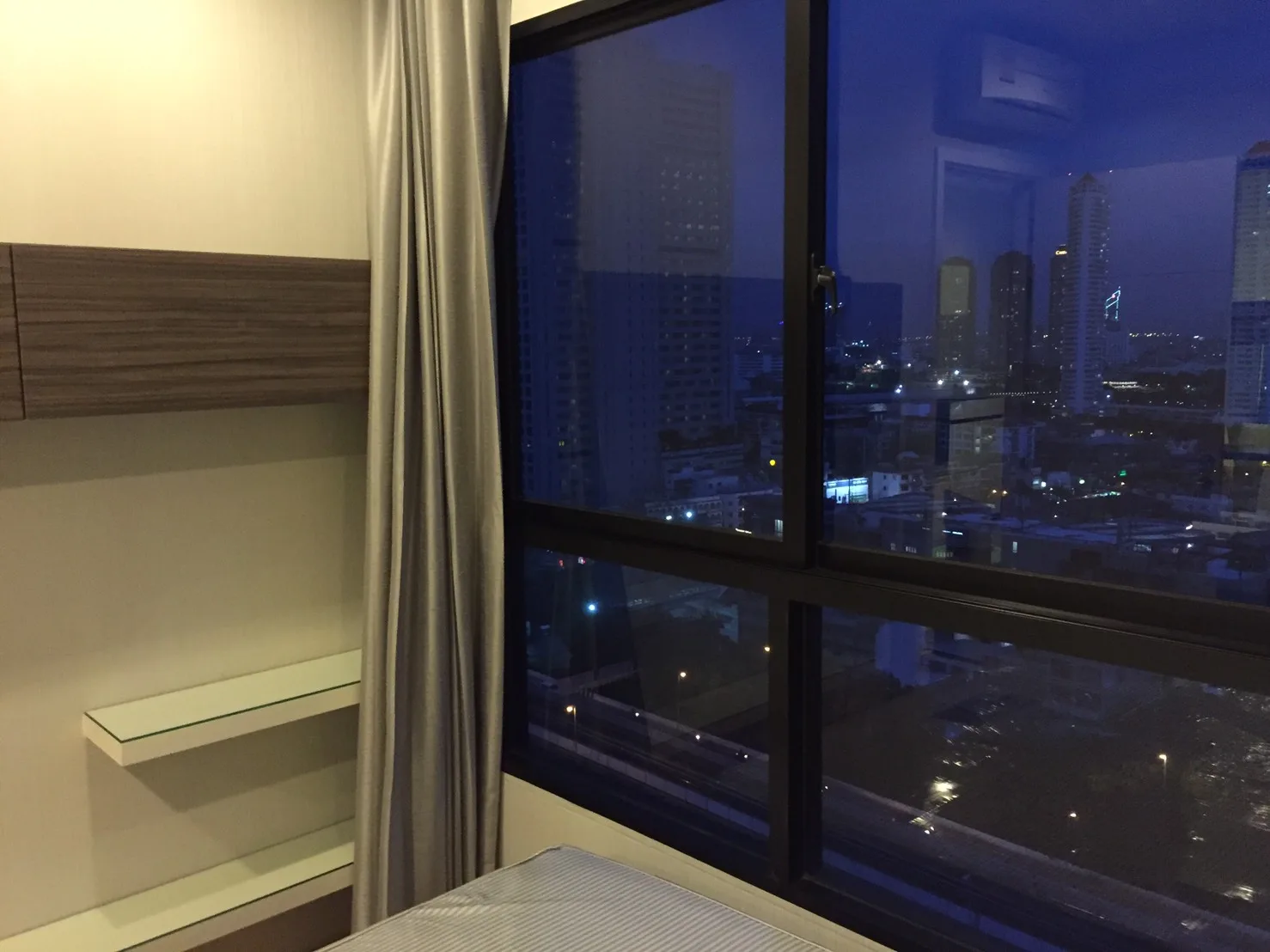 Urbano Absolute Sathon - Taksin — photo 8