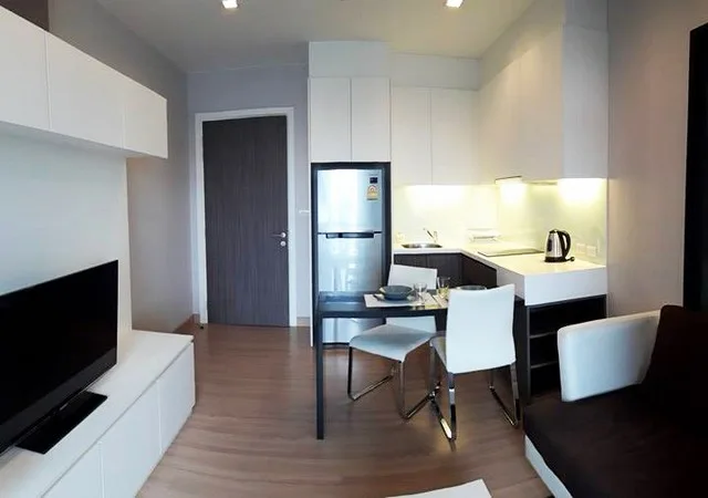 Urbano Absolute Sathon - Taksin — photo 9