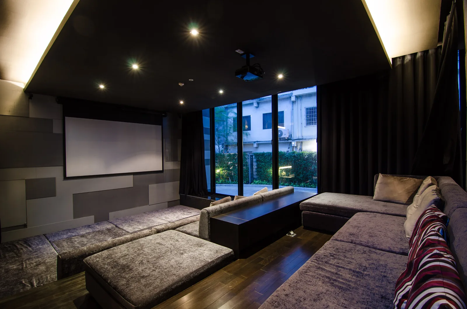 Urbano Absolute Sathon - Taksin — photo 4
