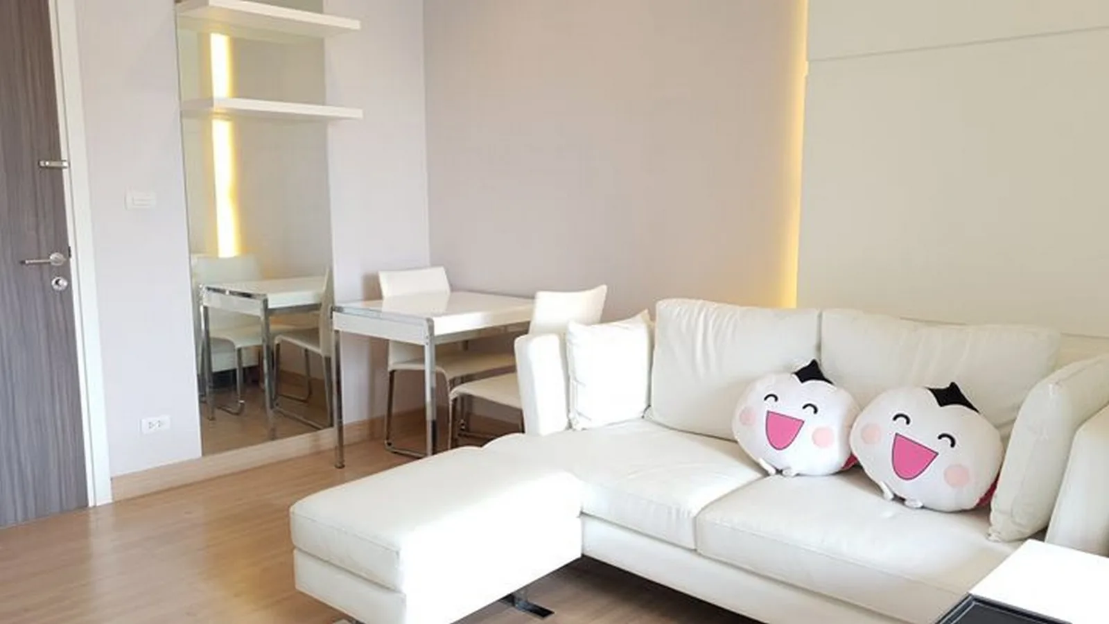 Urbano Absolute Sathon - Taksin — photo 10