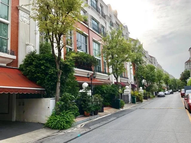 Baan Klang Krung Thonglor — photo 2