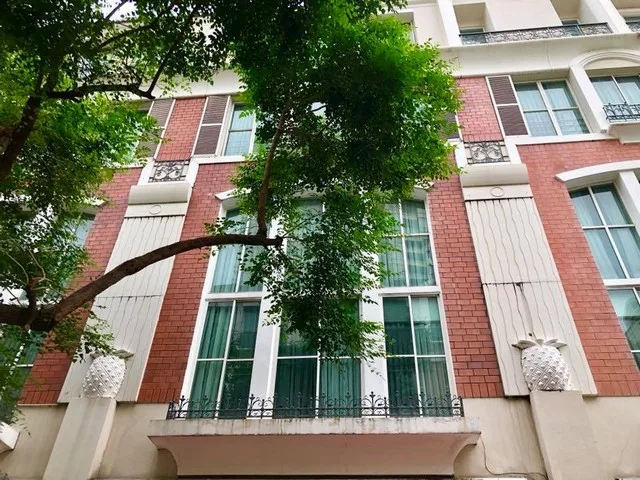 Baan Klang Krung Thonglor — photo 17