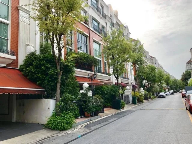 Baan Klang Krung Thonglor — photo 19