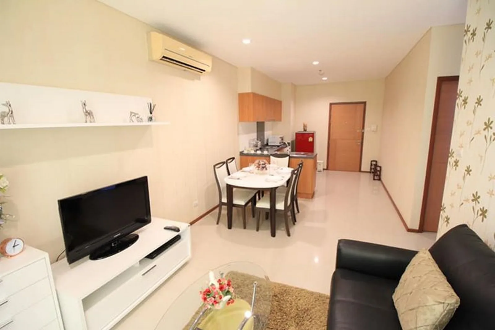 Villa Sathorn — photo 1