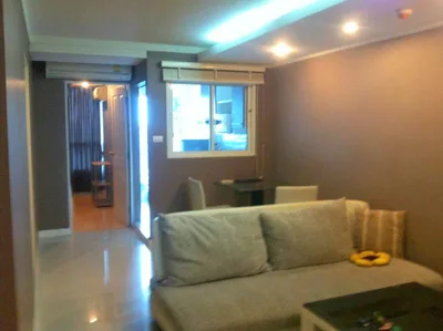 Zenith Place Sukhumvit 71