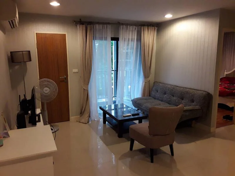 Zenith Place Sukhumvit 42 — photo 9