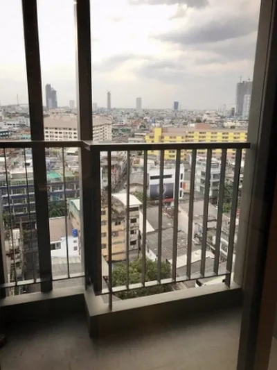 The Room Sathorn - St.Louis