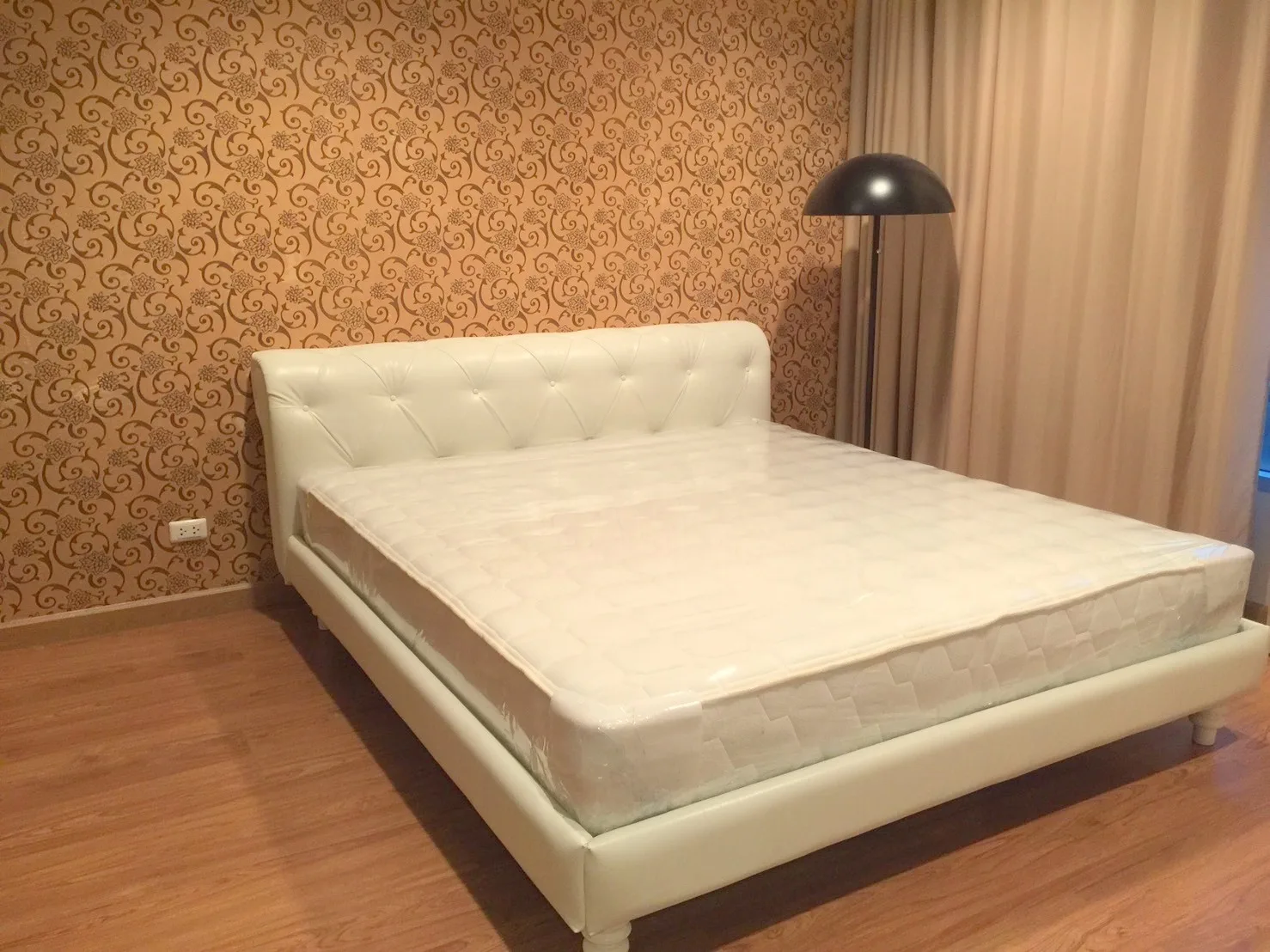 Baan Klang Krung Siam - Pathumwan — photo 1