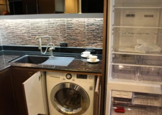 Circle Condominium — photo 2