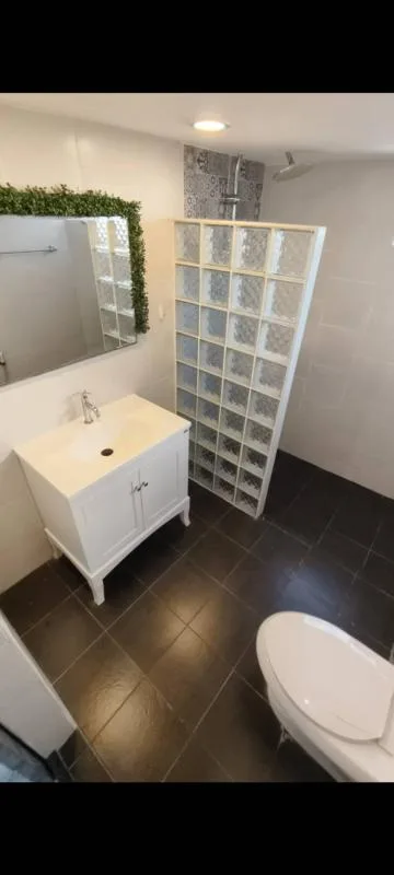 Beverly Tower Condo — photo 11
