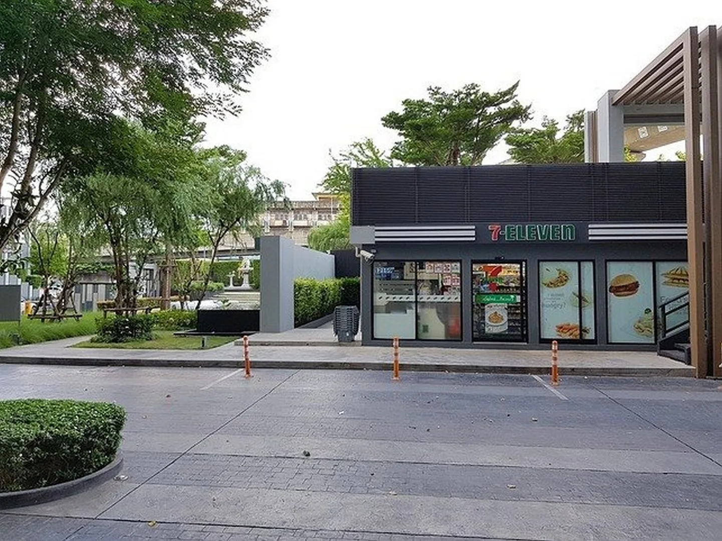 The Base Rama 9 - Ramkhamhaeng — photo 14
