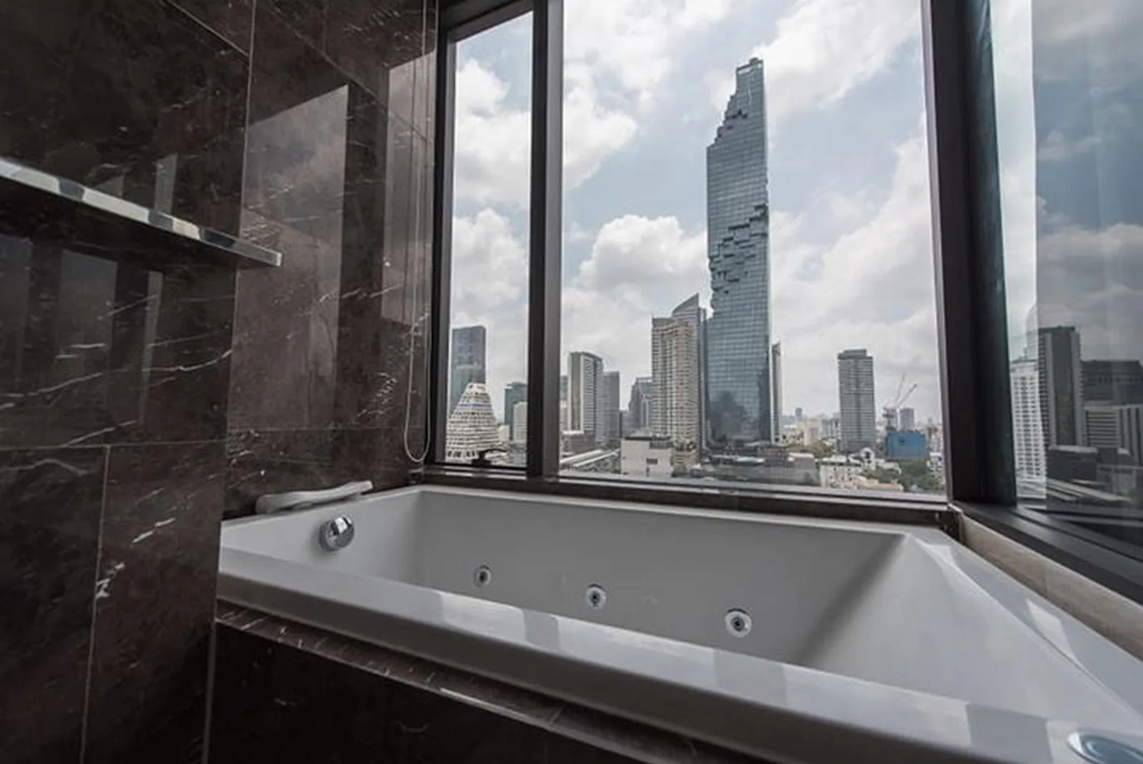 Ashton Silom — photo 13