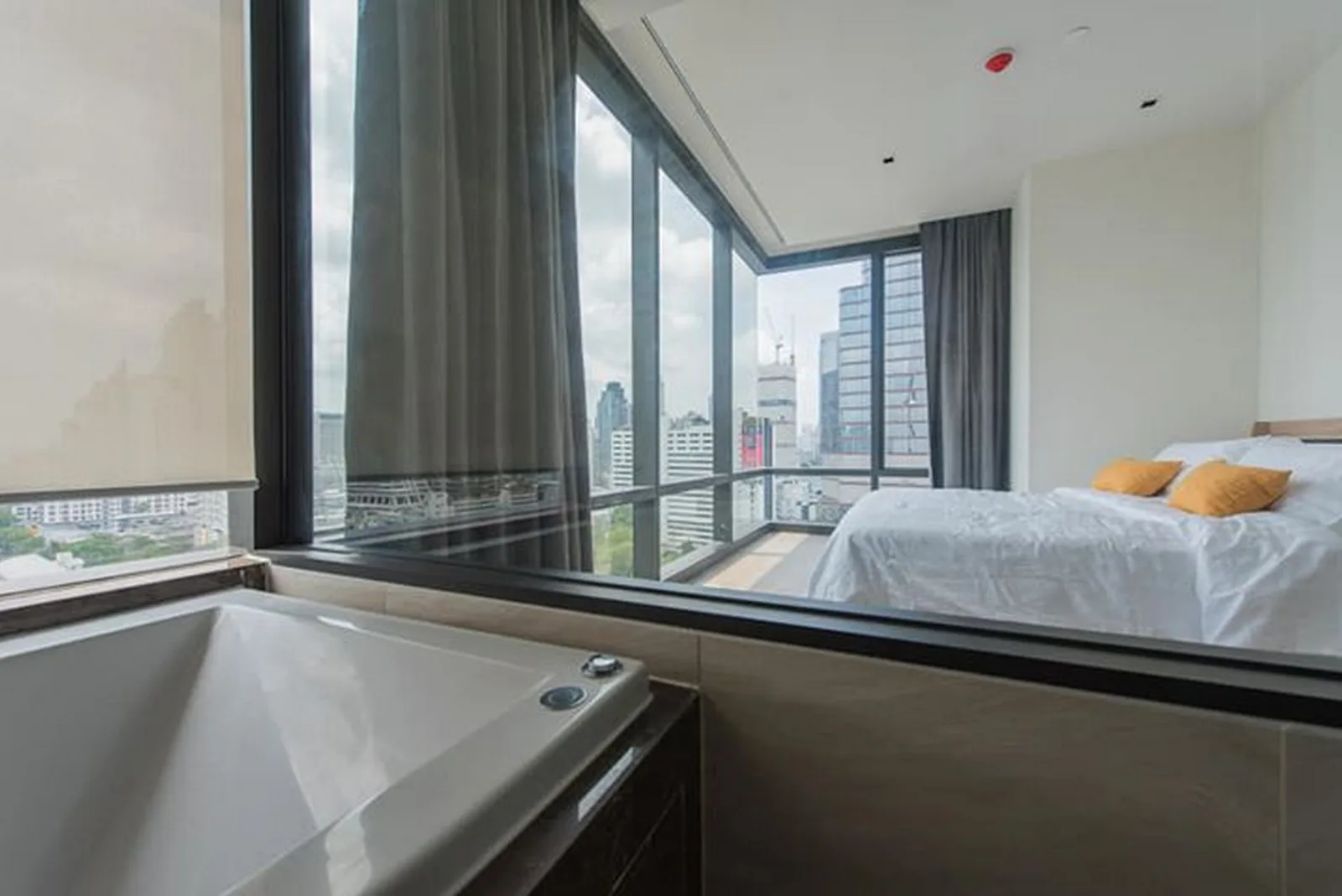 Ashton Silom — photo 14