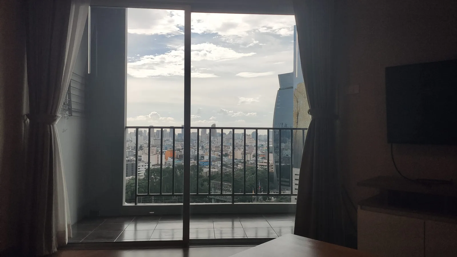 Belle Grand Rama 9 — photo 2