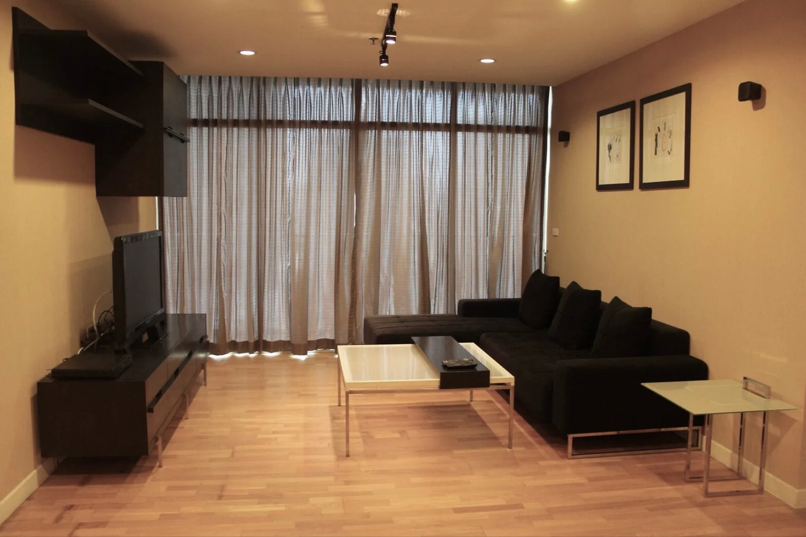 Urbana Sathorn — photo 1