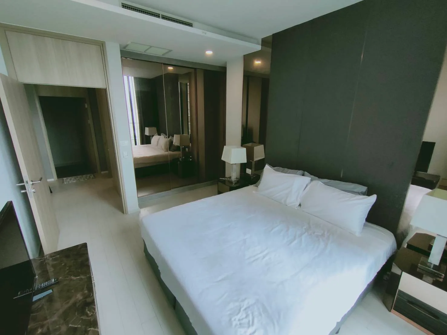 Noble Ploenchit — photo 10