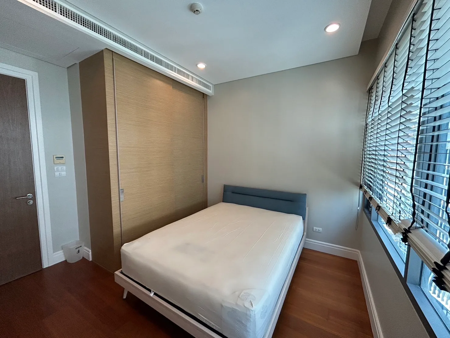 Bright Sukhumvit 24 — photo 5