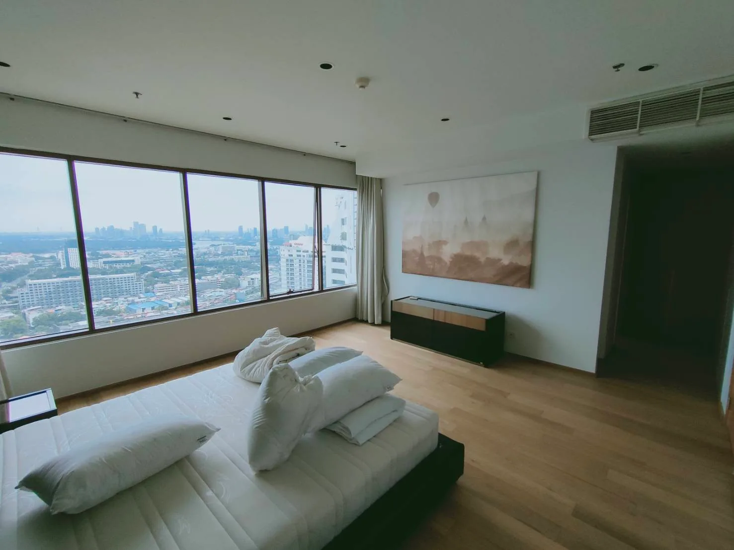 The Emporio Place — photo 7