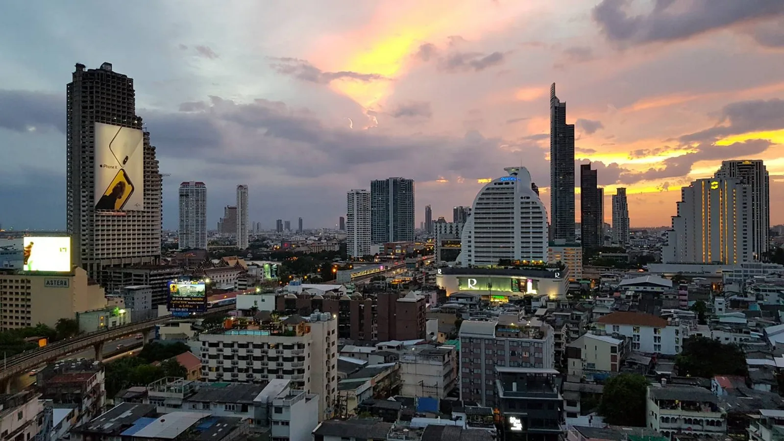 Noble Revolve Silom — photo 13