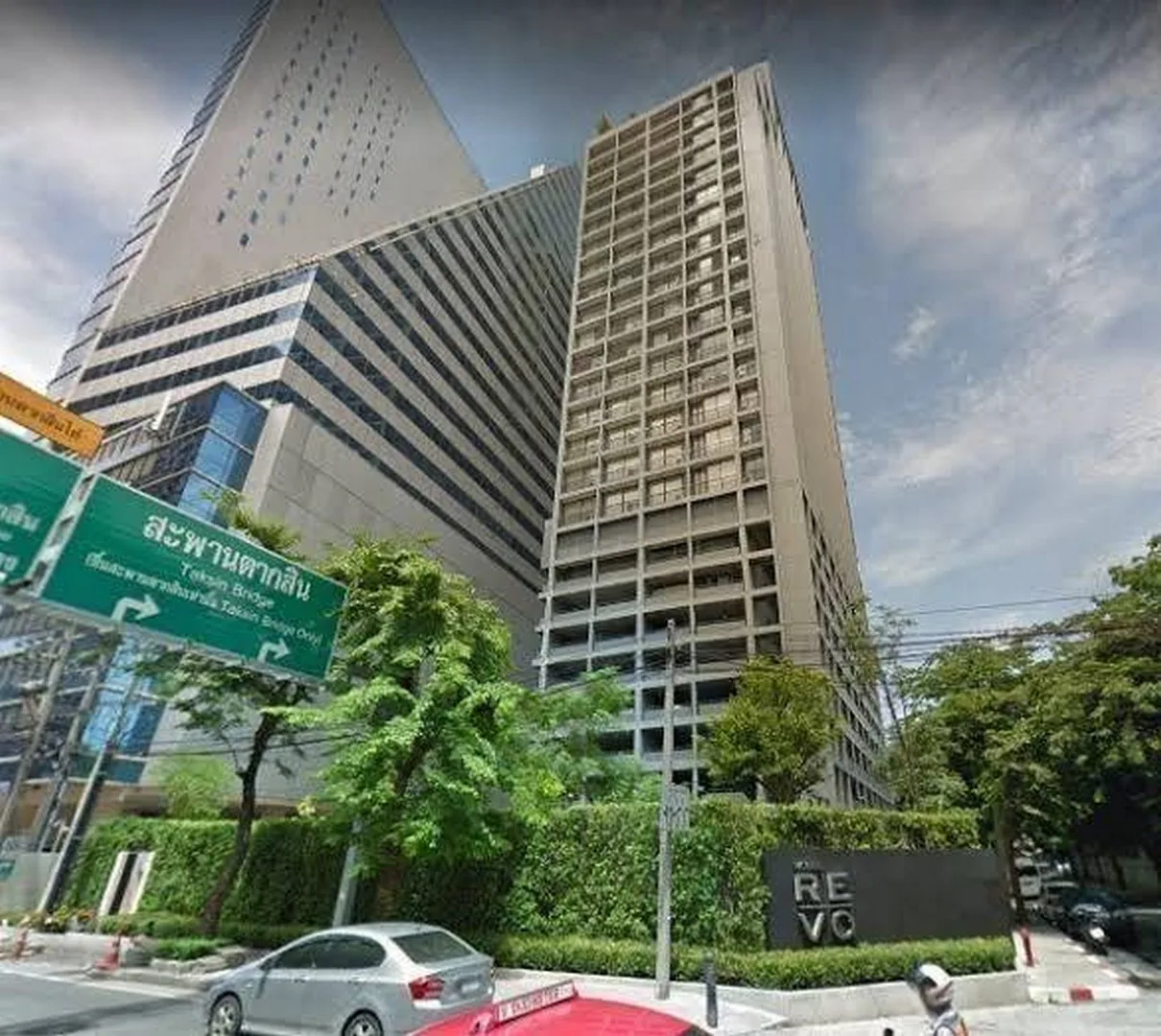 Noble Revolve Silom — photo 10