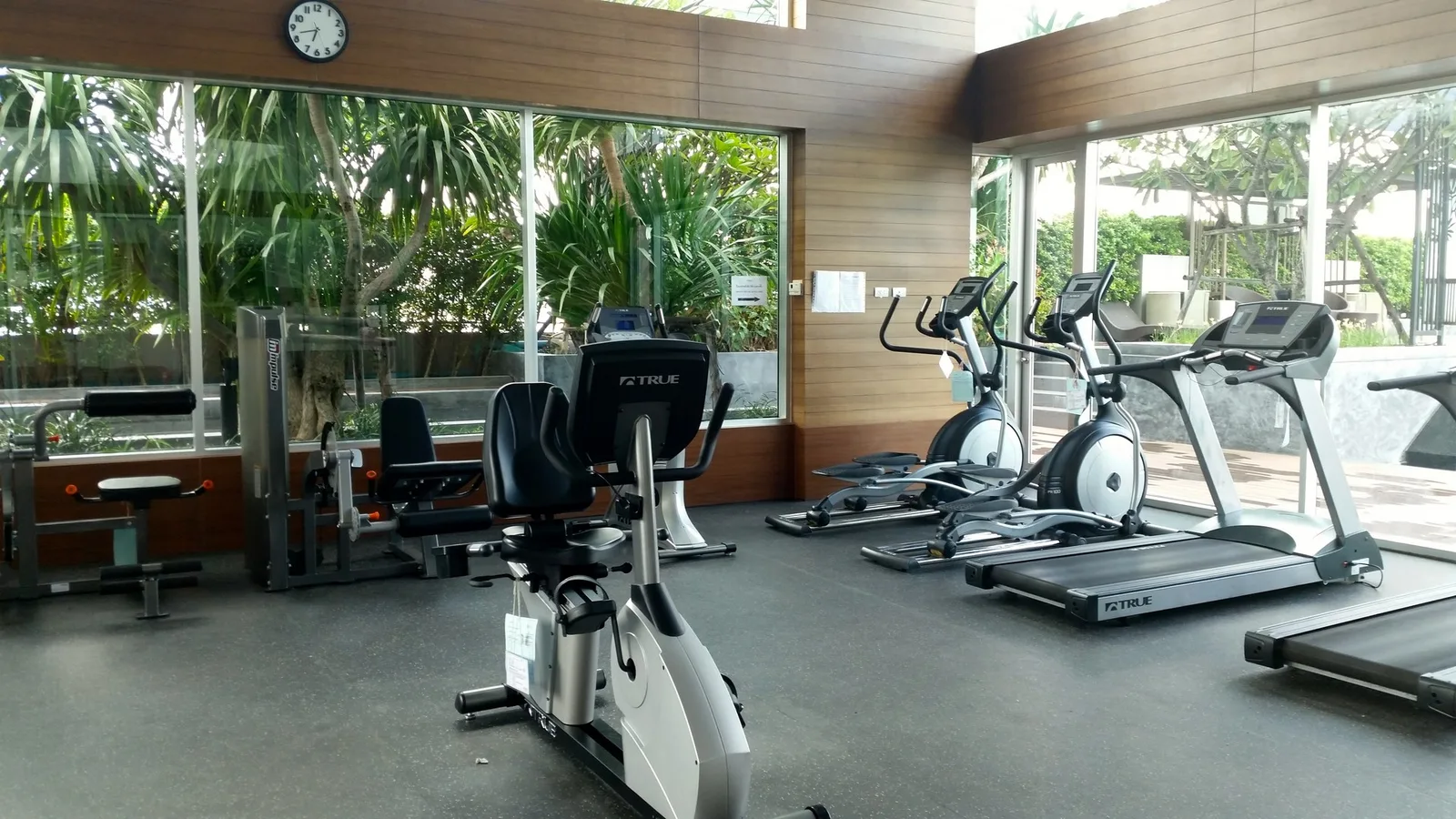 Thru Thonglor — photo 19