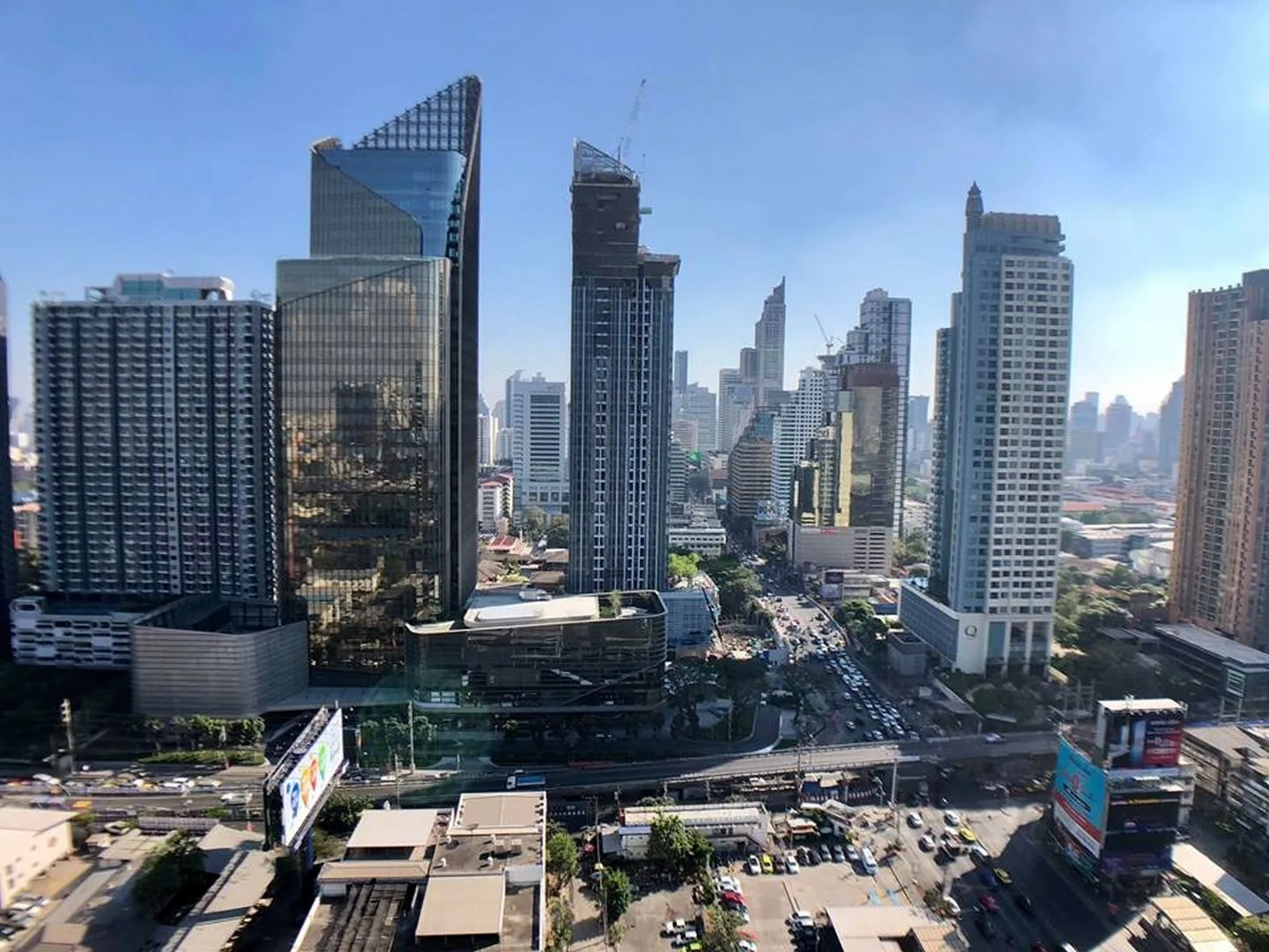Life Asoke — photo 6