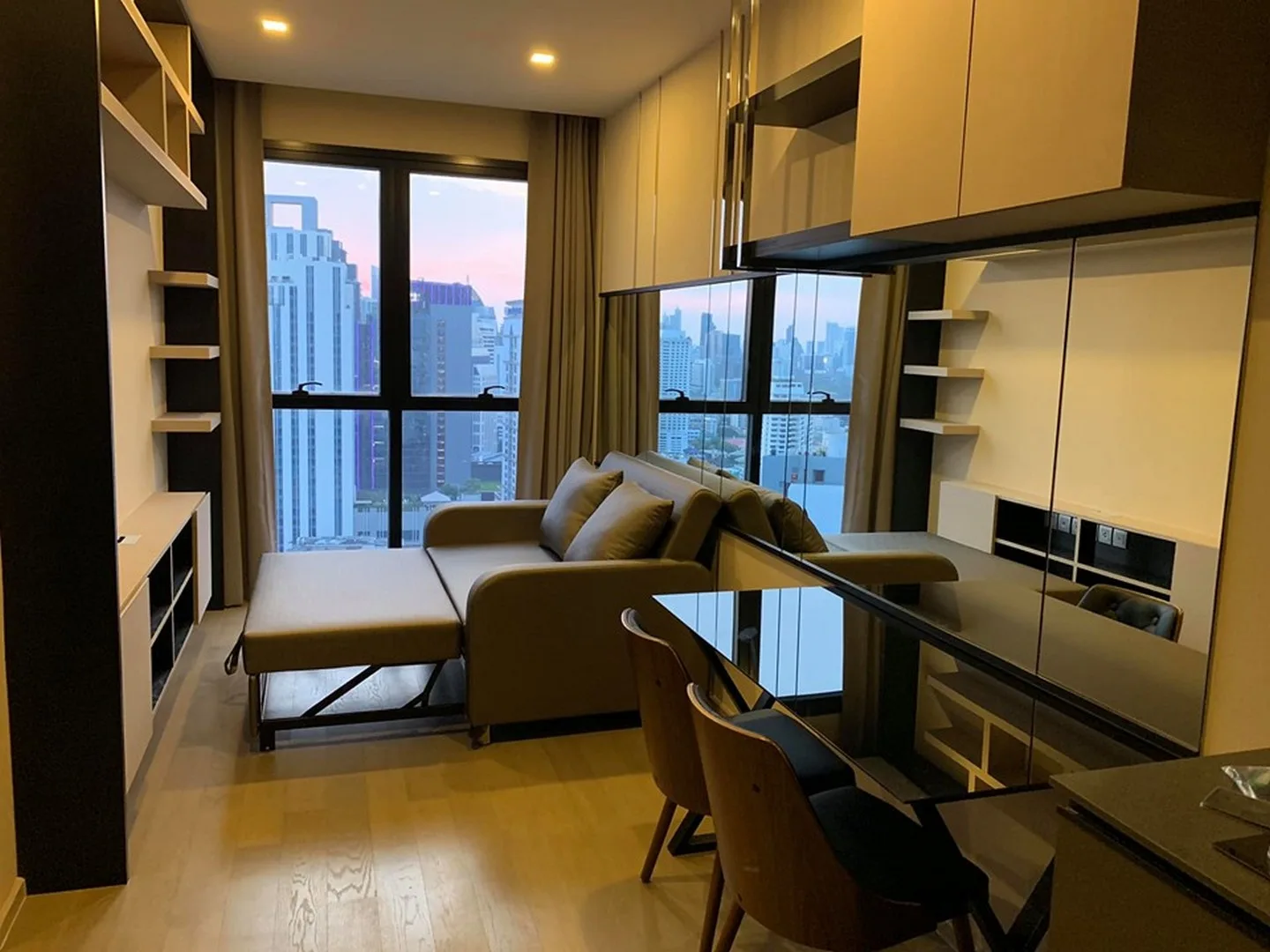 Ashton Asoke — photo 3