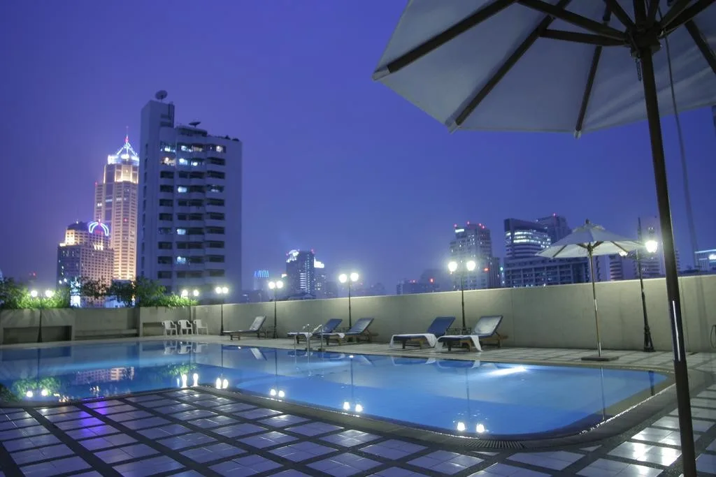 Omni Tower Sukhumvit Nana — photo 8