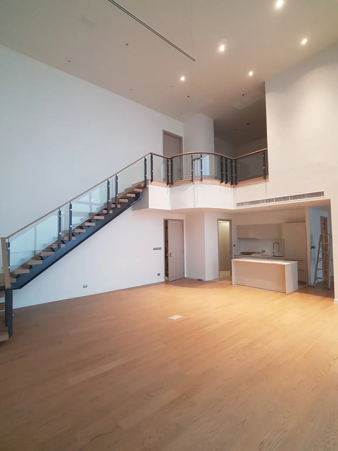 Magnolias Waterfront Residences — photo 3