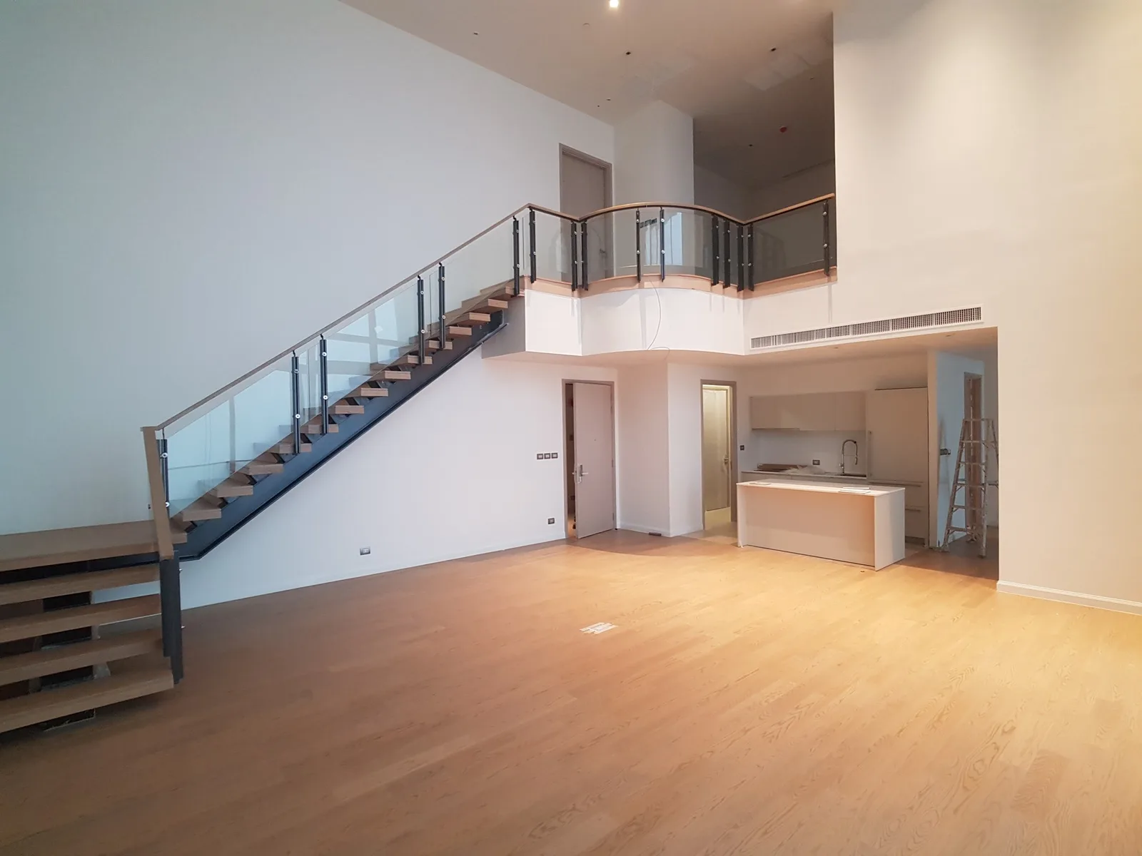 Magnolias Waterfront Residences — photo 4