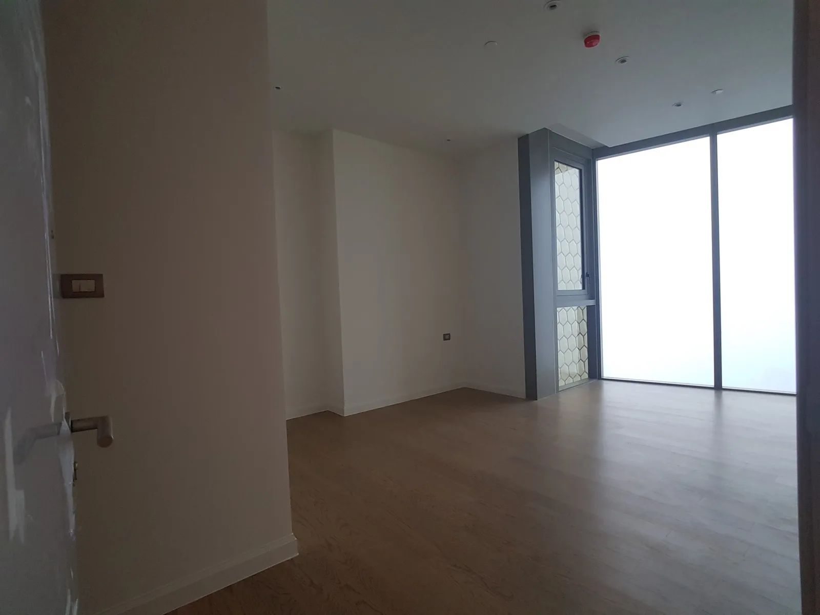 Magnolias Waterfront Residences — photo 8