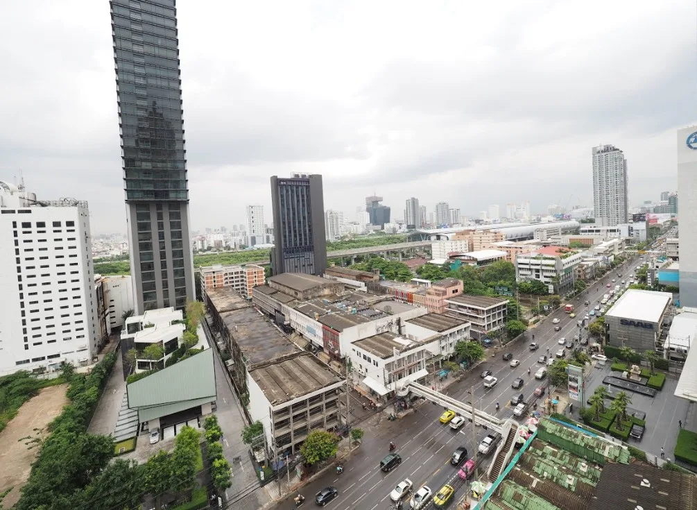 Circle Condominium — photo 8