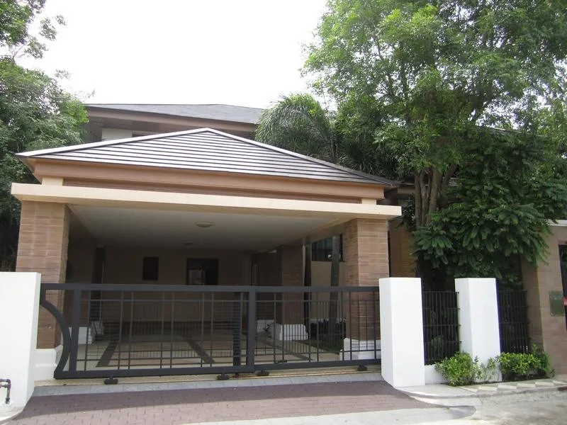 Moobaan Narasiri Pattanakarn-srinakarindra — photo 1