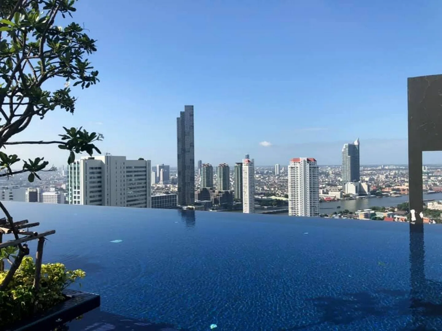 Urbano Absolute Sathon - Taksin — photo 5
