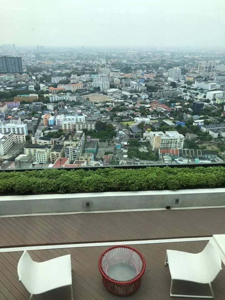 C Ekkamai — photo 11