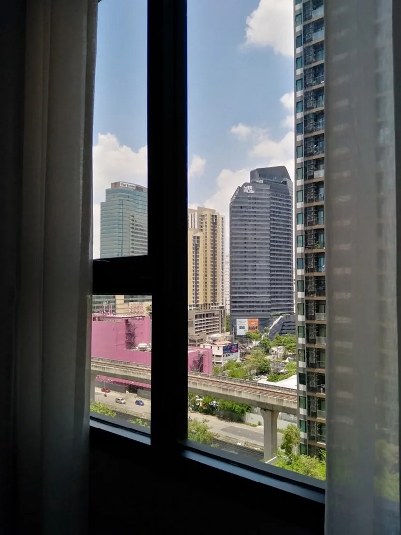 Life Asoke — photo 17