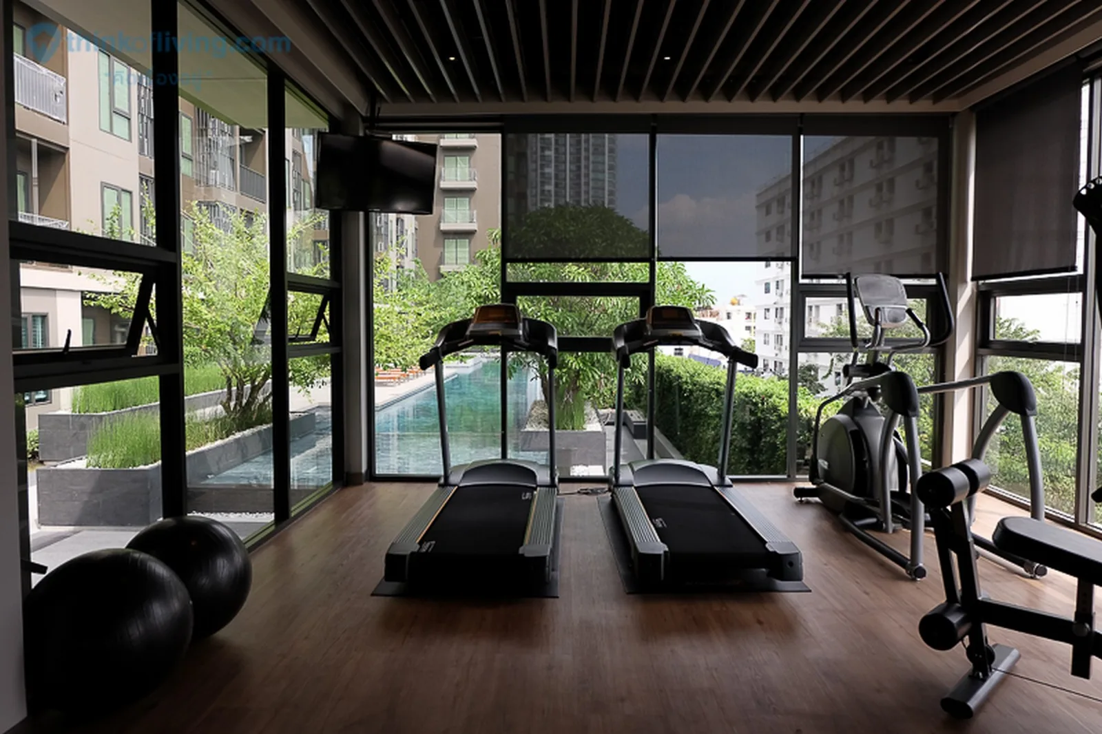 Centric Ratchada - Huai Khwang — photo 13