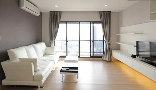 Urbano Absolute Sathon - Taksin — photo 1
