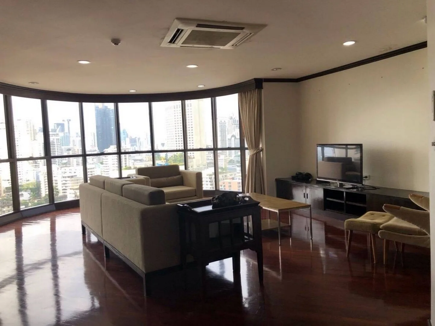 City Lakes Tower Sukhumvit 16 — photo 2