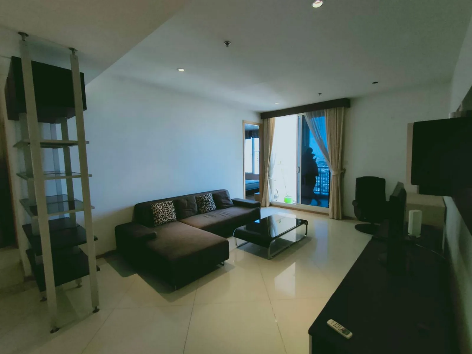 The Empire Place — photo 2