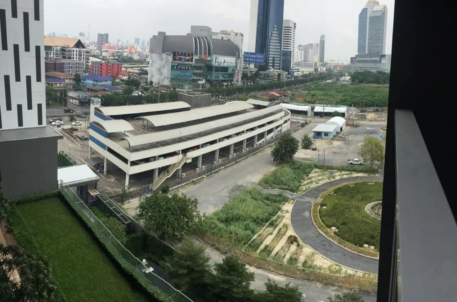 Noble Revolve Ratchada — photo 4