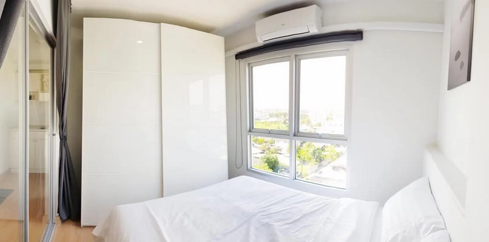 Deco Condominium — photo 3