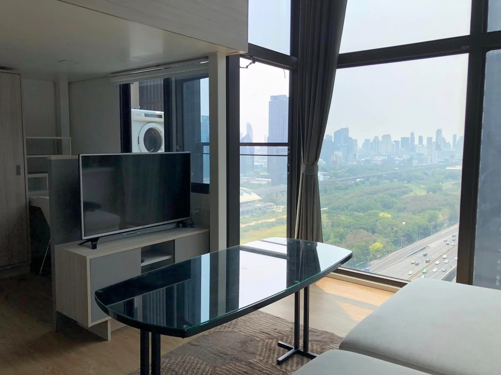 Chewathai Residence Asoke — photo 4