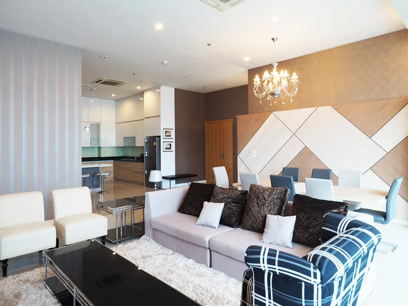Circle Condominium — photo 2