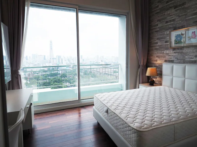 Circle Condominium — photo 3