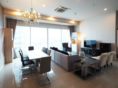 Circle Condominium