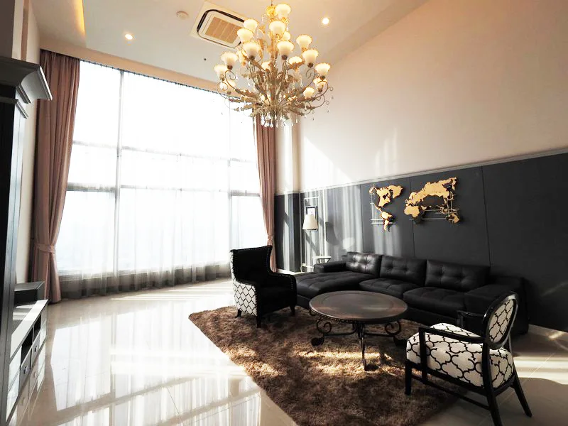 Circle Condominium — photo 2