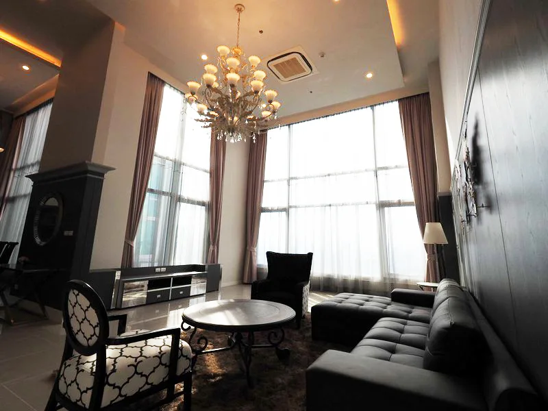 Circle Condominium — photo 17