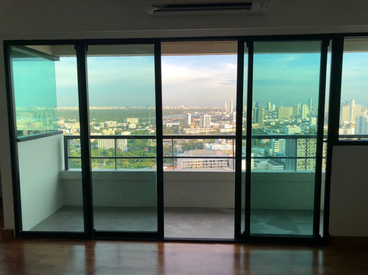 Sathorn Gardens — photo 4