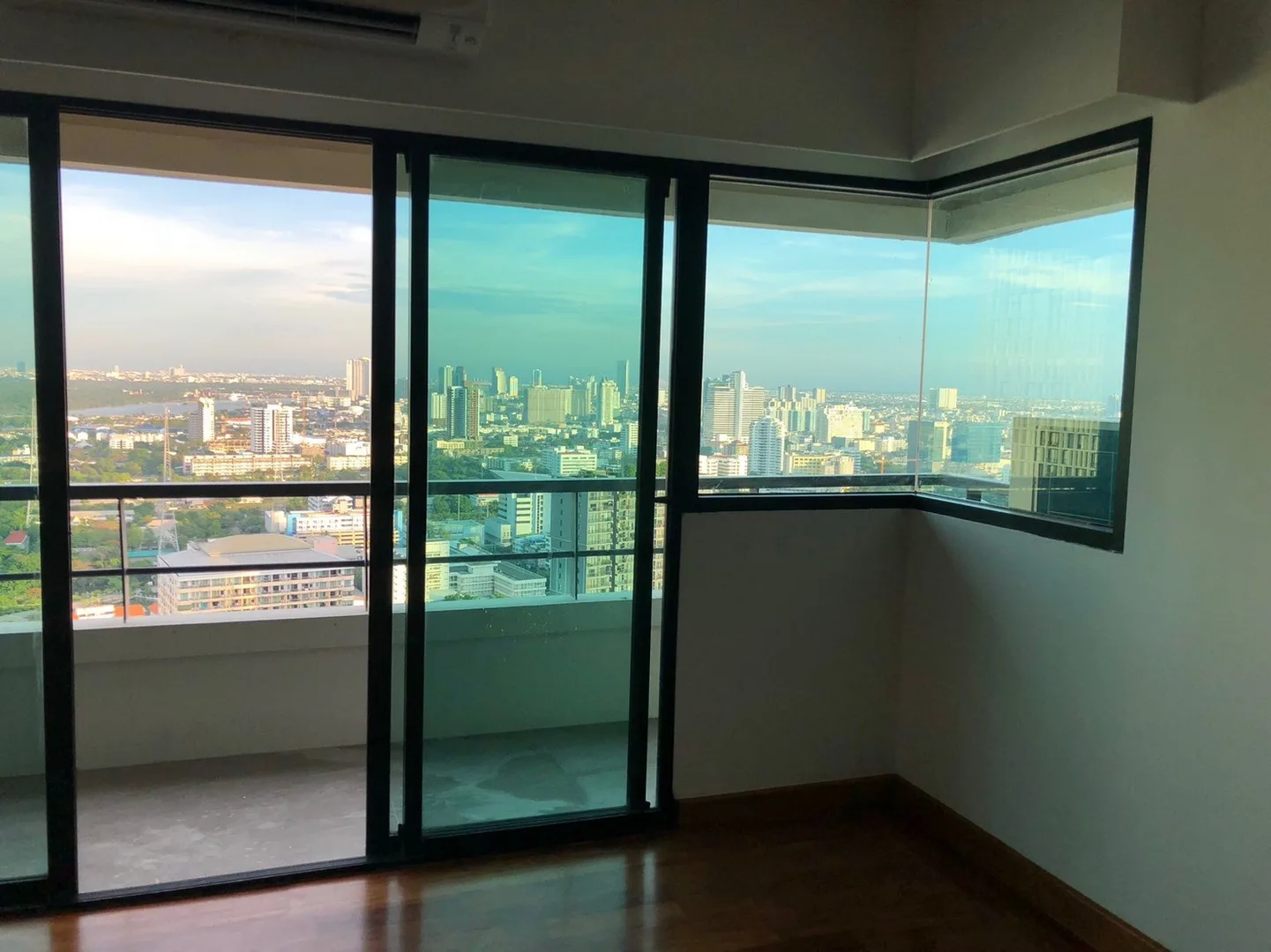 Sathorn Gardens — photo 5